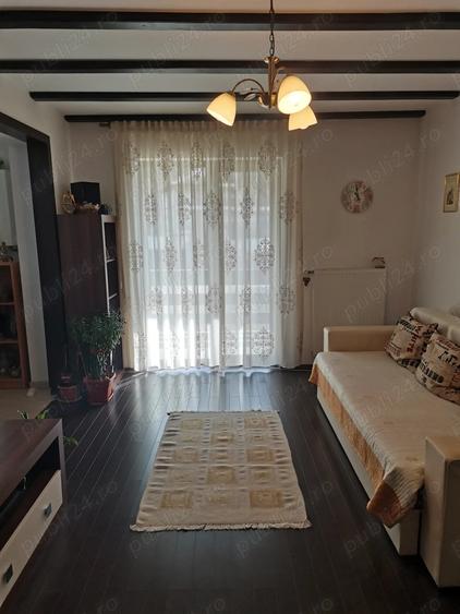 Apartament cu 2 camere decomandat în Zamora
