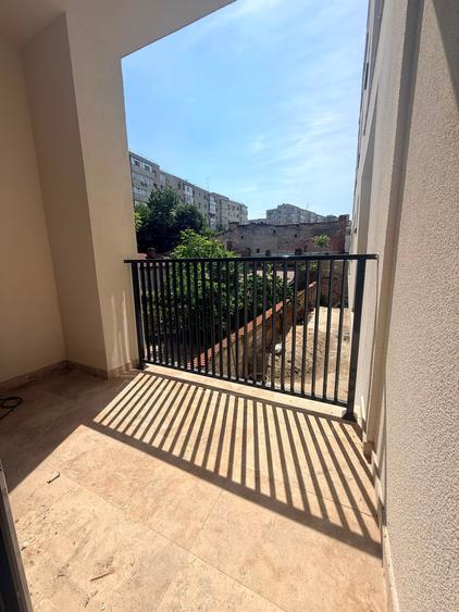 Apartament cu 2 camere decomandat în Obor
