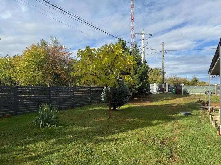 Casă cu 4 camere în Păun