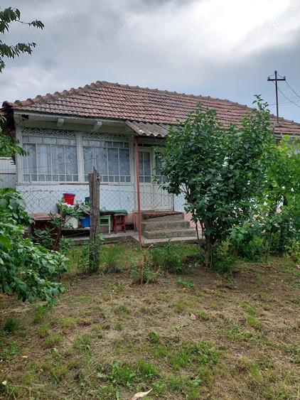 Casă cu 2 camere în Hilița