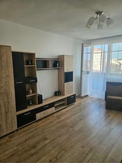 Apartament cu 2 camere decomandat în Exterior Vest