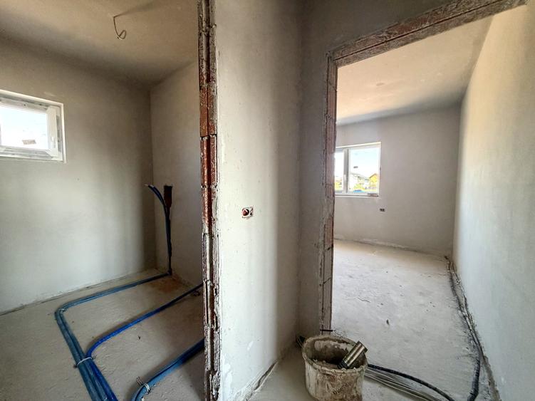 Casă individuală cu 4 camere cu Teren 372 Mp în Sânandrei