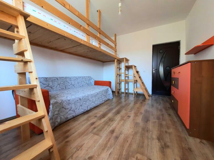 Apartament cu 3 camere în Florești