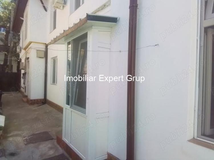 4 Camere: Calea Calarasilor-Popa Nan,curte - 1