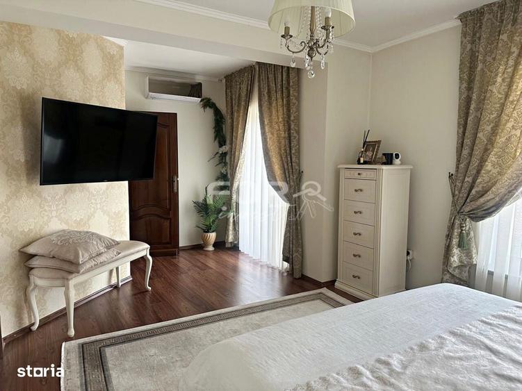 Casă cu 4 camere în Sânmartin