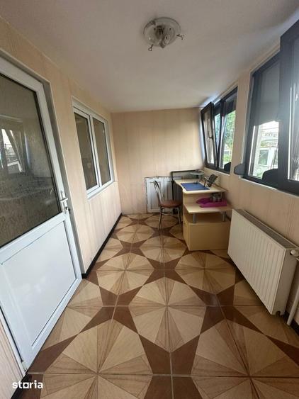 Casă cu 7 camere cu Teren 189 Mp în Plantelor