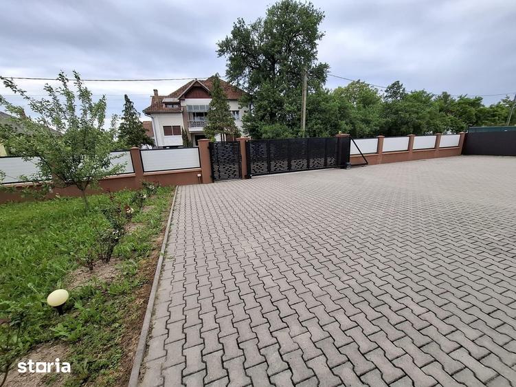 Casă cu 5 camere cu Teren 1500 Mp în Satulung