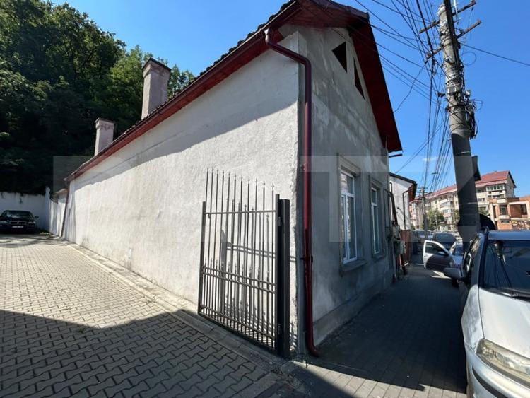 Casă cu 3 camere cu Teren 360 Mp în Central