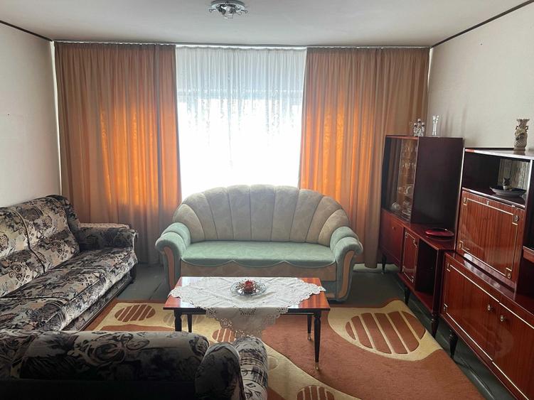 Apartament cu 4 camere decomandat în Ultracentral