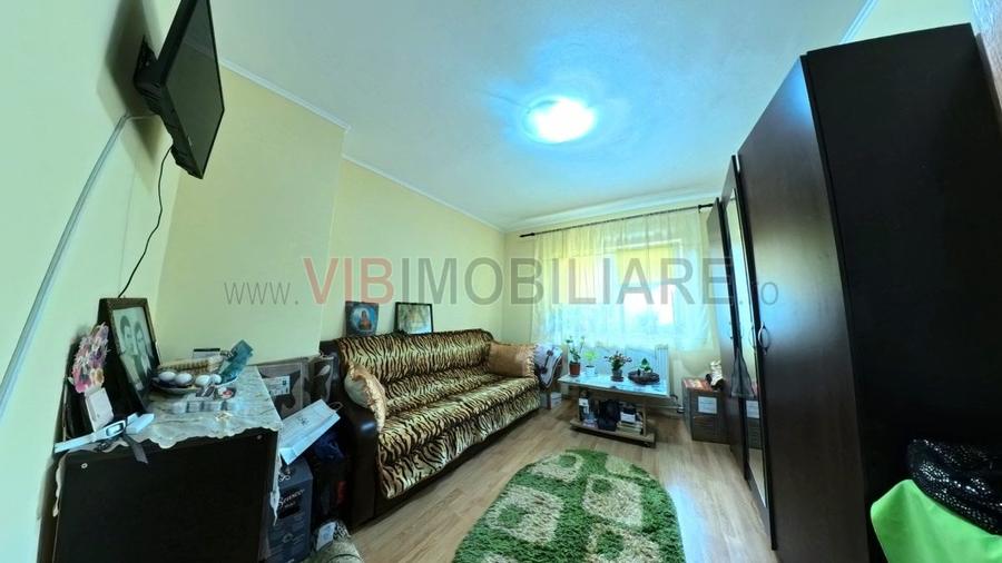 Apartament cu 3 camere decomandat în Central