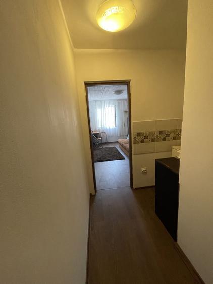 Garsonieră decomandată în Exterior Vest