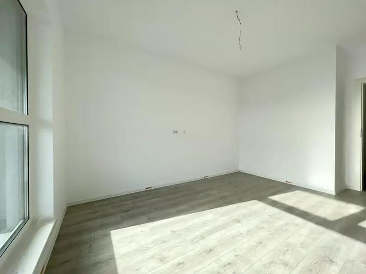 Apartament cu 3 camere decomandat în Theodor Pallady