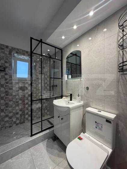Apartament cu 2 camere semidecomandat, mobilat în Central