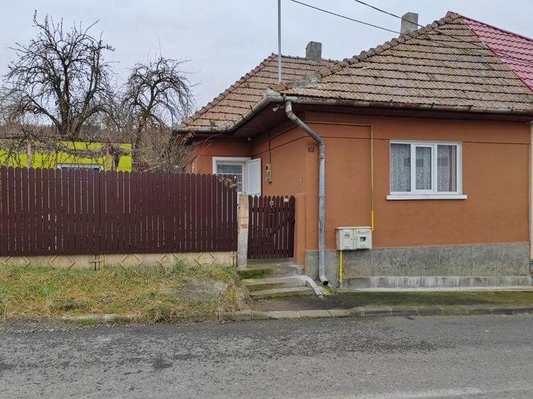 Casă cu 2 camere cu Canalizare în Mureșeni
