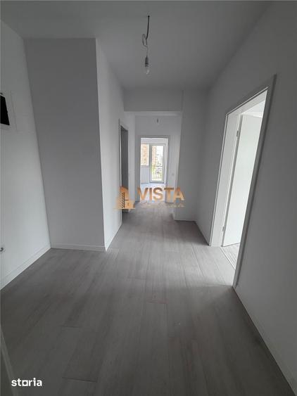 Apartament cu 3 camere în Tractorul
