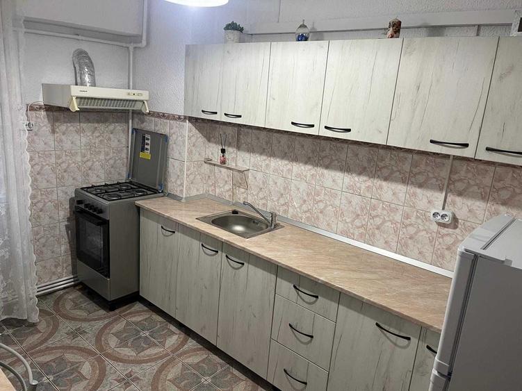 Apartament cu 3 camere decomandat în Ultracentral