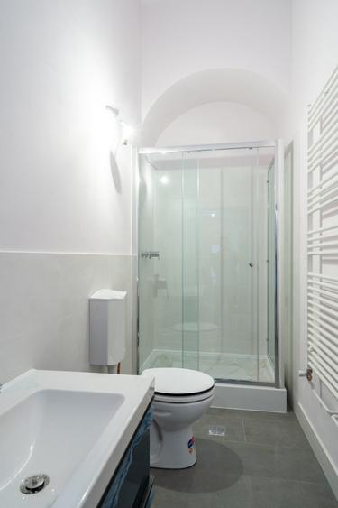 Apartament cu 3 camere decomandat în Armeneasca