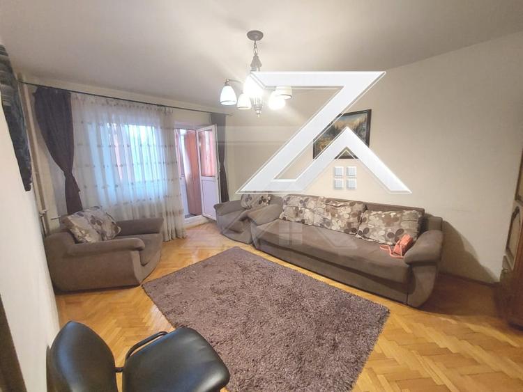 Vând apartament 3 camere, decomandat – Calea București / Electroputere Mall - 1