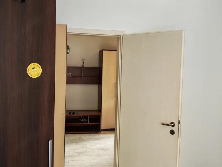 Apartament cu 2 camere nedecomandat în Girocului
