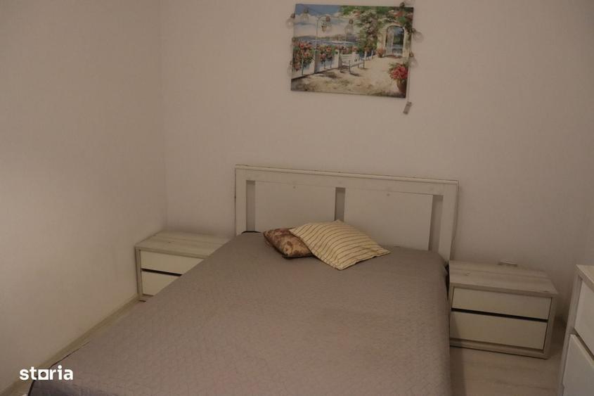 Apartament cu 2 camere în Apărătorii Patriei