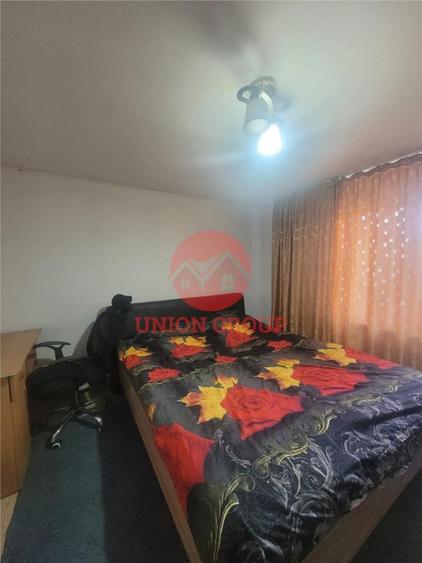 Casă cu 4 camere cu Teren 600 Mp în Lazu