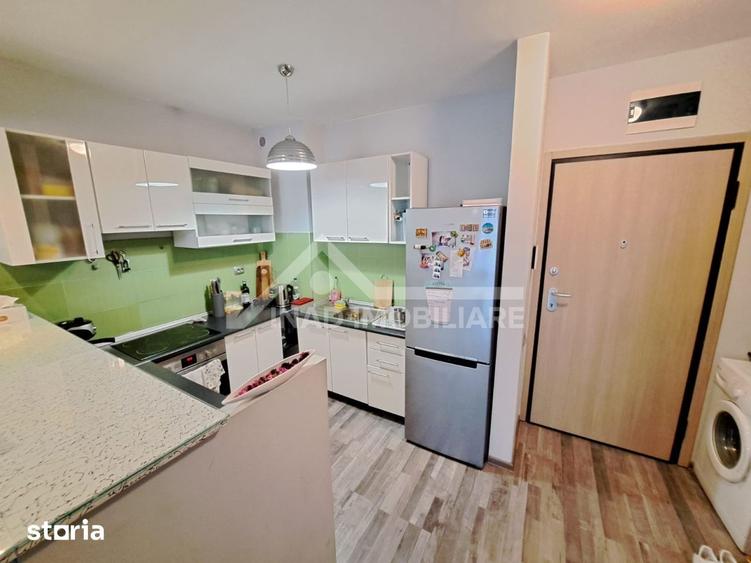 Apartament cu 2 camere, mobilat în Central