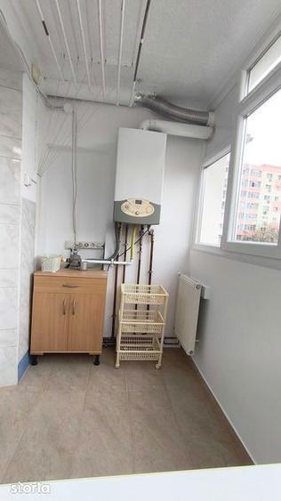 Apartament cu 3 camere decomandat, mobilat în Tei