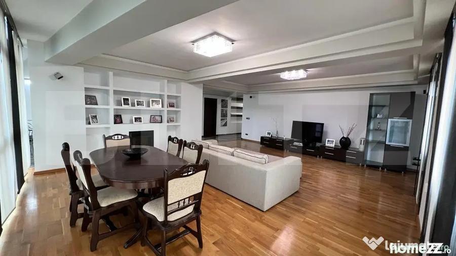Apartament cu 4 camere decomandat, mobilat în 1 Mai