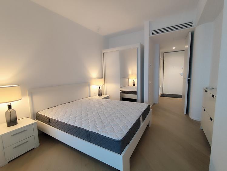 Apartament cu 3 camere decomandat în Cotroceni