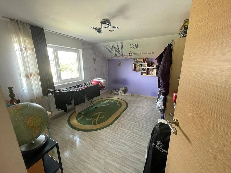 Casă cu 3 camere cu Teren 250 Mp în Giroc