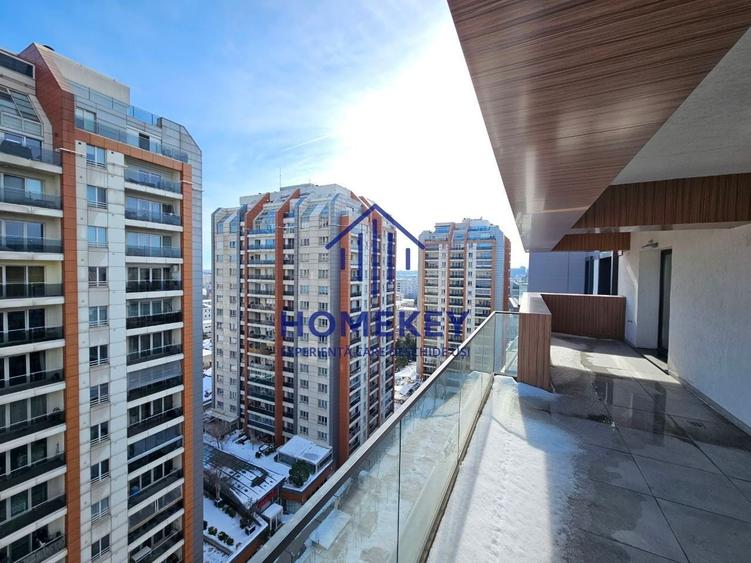 Apartament cu 3 camere decomandat în Dudești