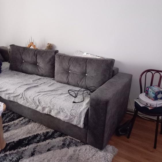 Apartament cu 3 camere decomandat în Calarași 4