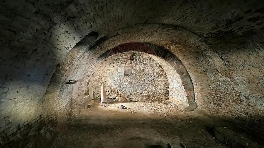 Casă cu Teren 1694 Mp în Biertan