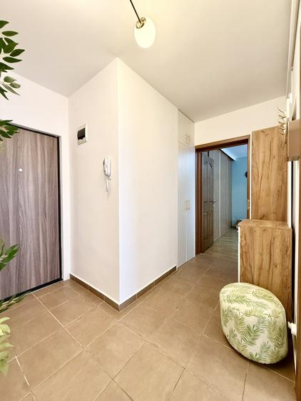 Apartament cu 2 camere decomandat, mobilat în P-ța Unirii