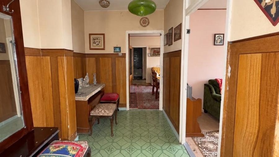 Apartament cu 3 camere semidecomandat, mobilat în Lacul Tei