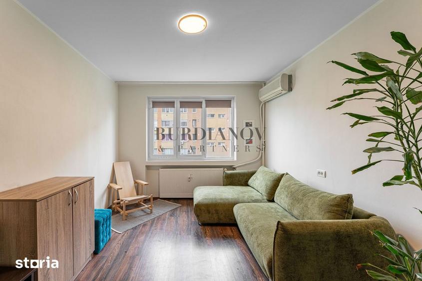Apartament cu 4 camere semidecomandat, mobilat în Drumul Taberei