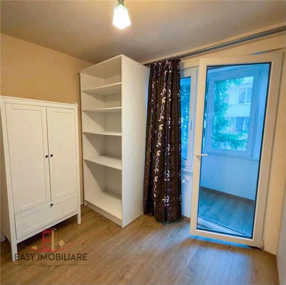 Apartament cu 4 camere decomandat în Tudor