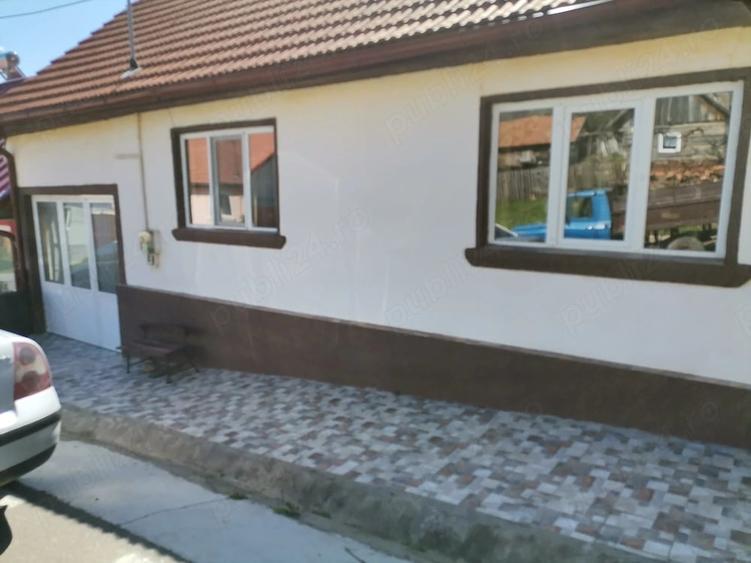 Casă cu Teren 350 Mp în Svinița