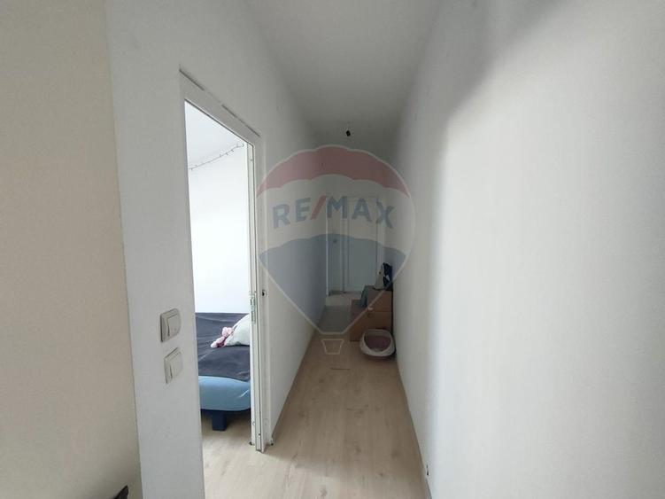 Apartament cu 3 camere decomandat în Lazaret