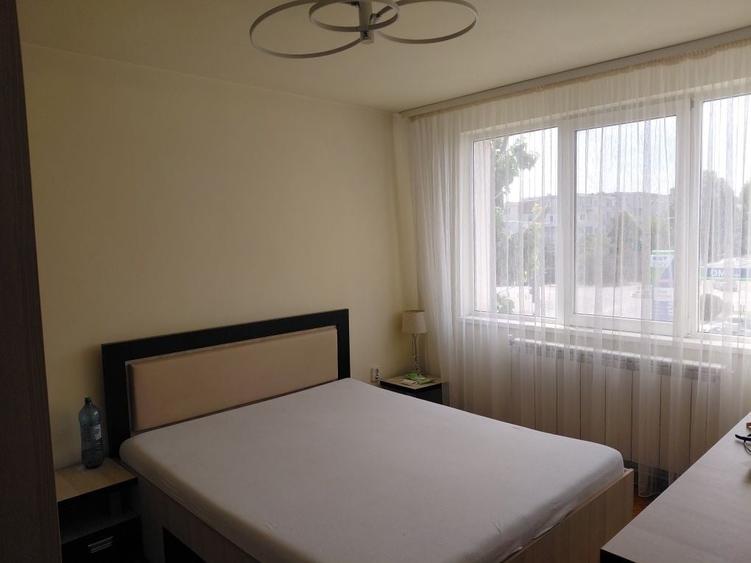 Apartament cu 3 camere semidecomandat în Abator