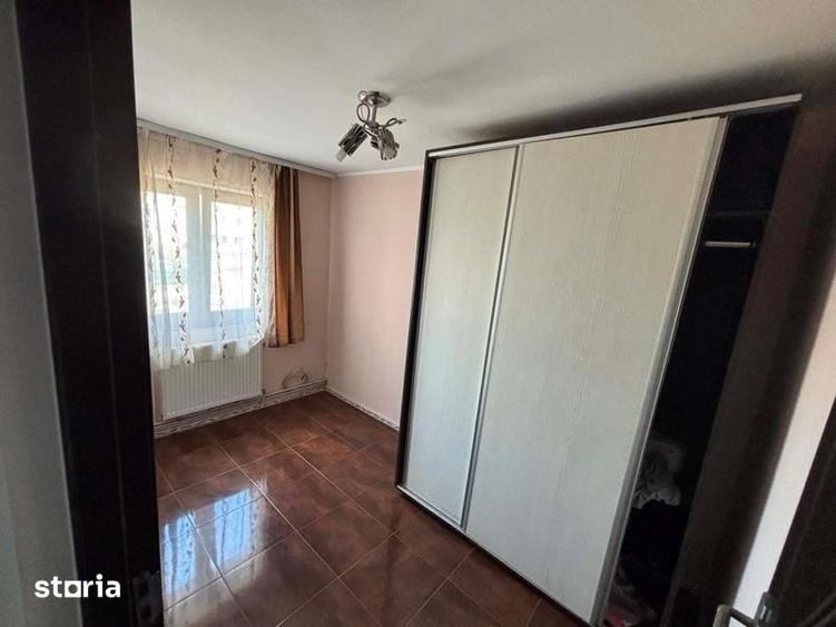 Apartament 3 camere de vanzare - 2