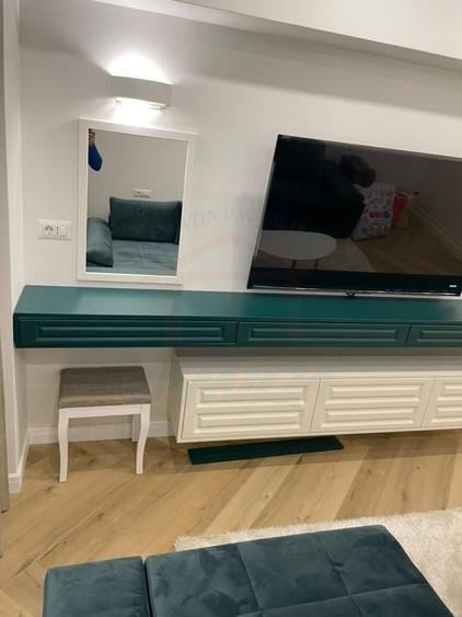 Apartament cu 2 camere în Micro 20