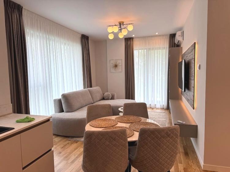 Apartament cu 2 camere semidecomandat, mobilat în Băneasa