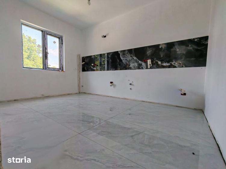 Casă cu 3 camere cu Teren 200 Mp în Valu lui Traian