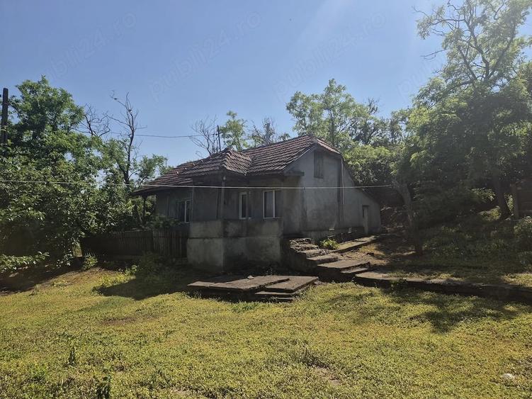 Casă cu 4 camere cu Canalizare în Independența