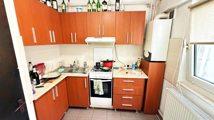 Apartament cu 2 camere decomandat, mobilat în Central