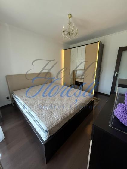 Duplex cu 5 camere cu Canalizare în Florești