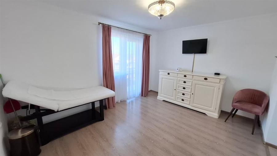 Casă individuală cu 4 camere cu Canalizare în Valea Lupului