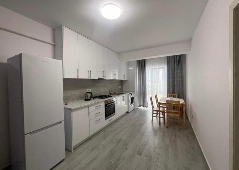 Apartament cu 2 camere semidecomandat, mobilat în Exterior Nord