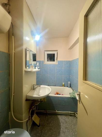 Garsonieră decomandată în Central